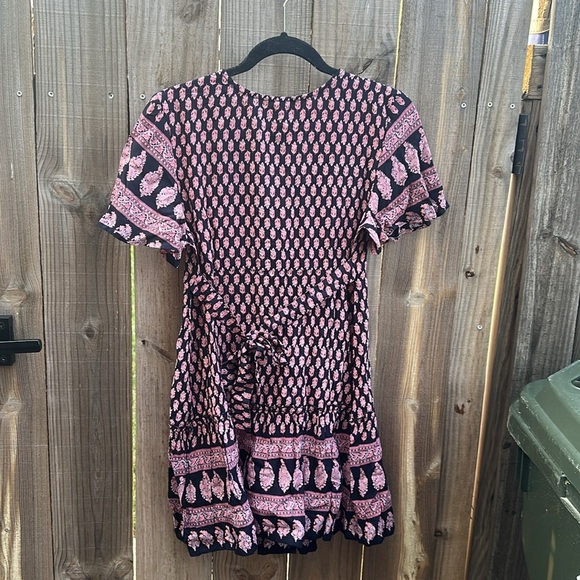 NWT RAGA Avah Floral Wrap Mini Dress In Size Medium - Picture 5 of 5